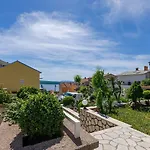 Romantisches Mit Mediterraner Terrasse, Privatparkplatz Und Grillbereich Appartamento *