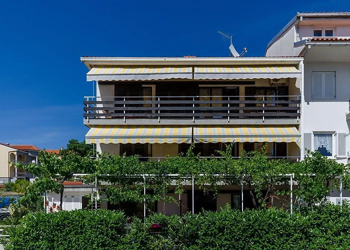 Apartament Romantisches Mit Mediterraner Terrasse, Privatparkplatz Und Grillbereich
