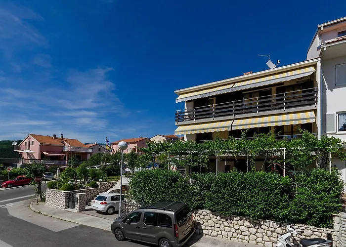 Apartament Romantisches Mit Mediterraner Terrasse, Privatparkplatz Und Grillbereich Crikvenica
